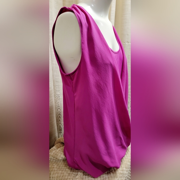 Ann Taylor Sleeveless Surplice Blouse/Shell - Picture 2 of 6